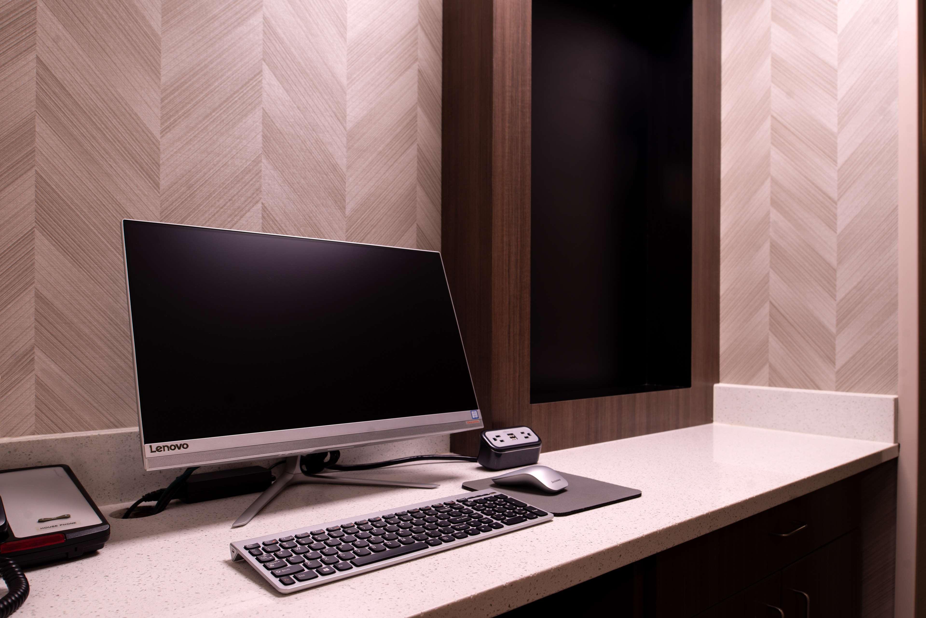 Best Western Hartford Hotel And Suites Dış mekan fotoğraf