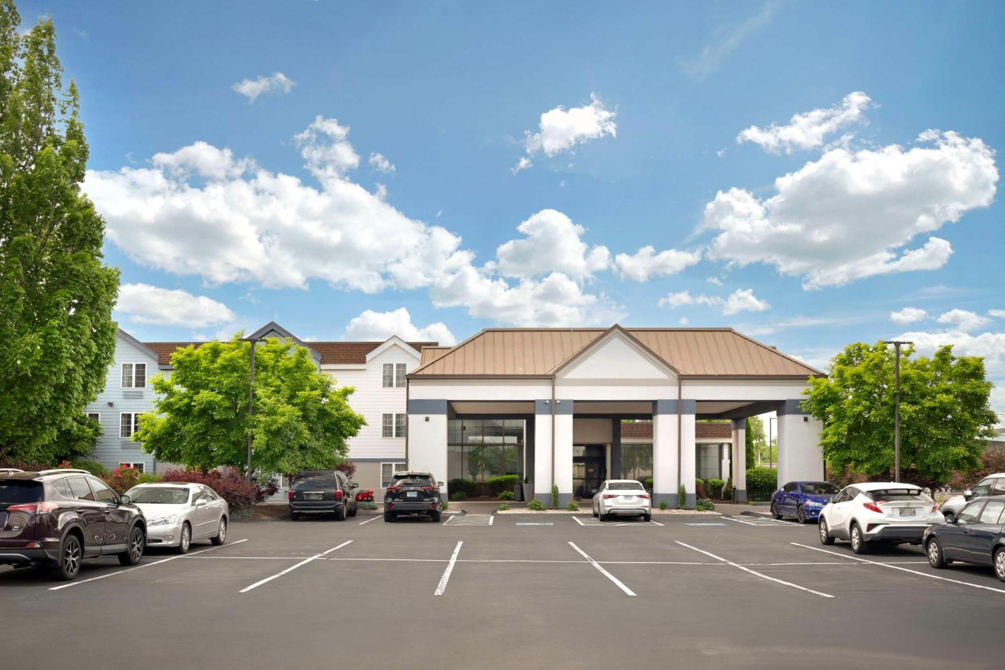 Best Western Hartford Hotel And Suites Dış mekan fotoğraf